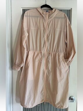 Old Navy Light Pink Packable Windbreaker Jacket